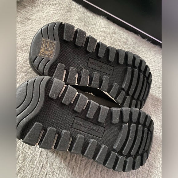 KARL LAGERFELD PARIS Women's Meadow Graphic Slip-On Sneakers - Picture 12 of 13